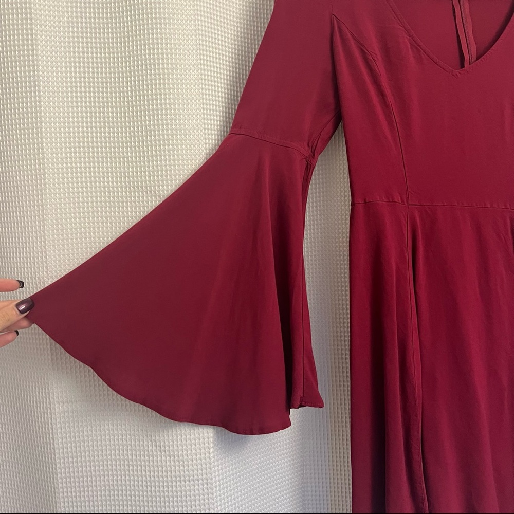Bell sleeve express dress